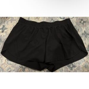 LuluLemon Women’s Shorts Black Size 20 CA 35801 RN 106259 R8 4” Lined
